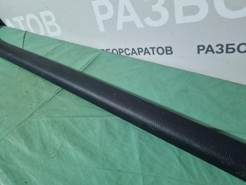 Накладка порога внутренняя Nissan Tiida C11 2013