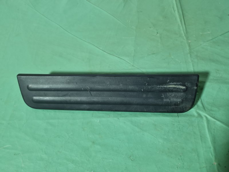 Накладка порога внутренняя Nissan Tiida C11 2013