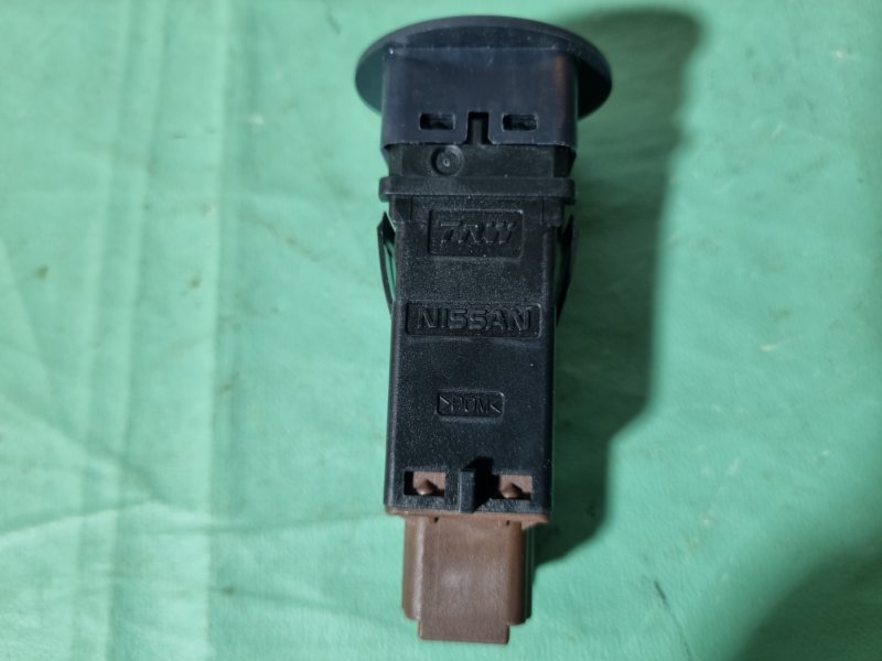 Кнопка отключения airbag Nissan Tiida C11 2013