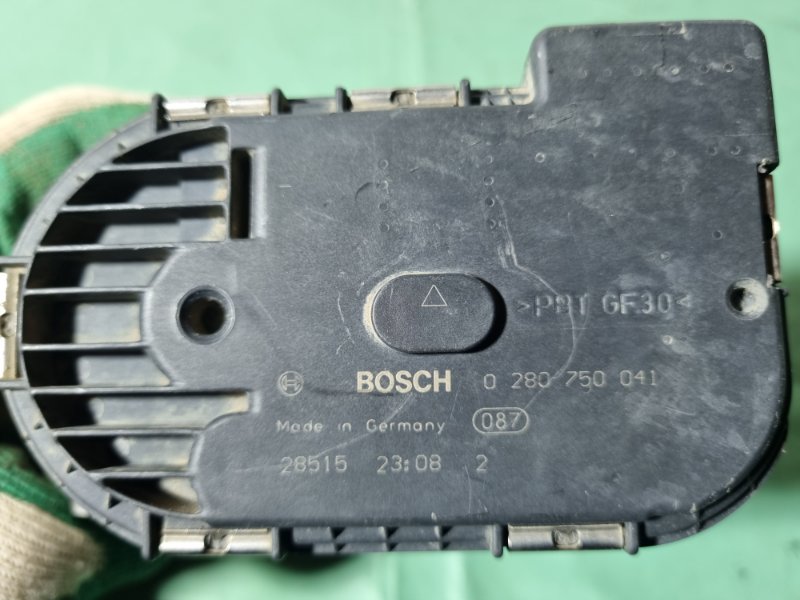 Заслонка дроссельная Citroen C5 2002 хэтчбек