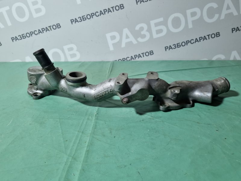Фланец двигателя системы охлаждения Citroen C5 2002 хэтчбек