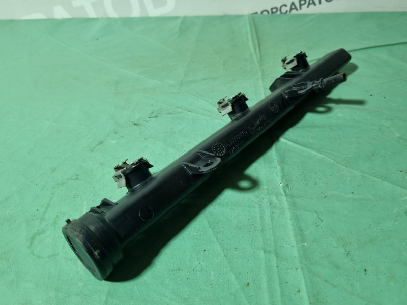 Рампа топливная Citroen C5 2002 хэтчбек