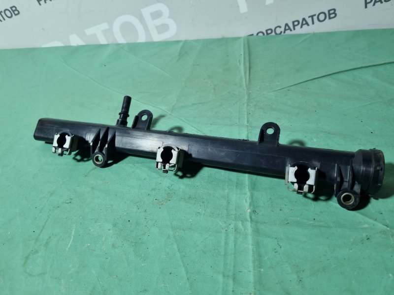 Рампа топливная Citroen C5 2002 хэтчбек