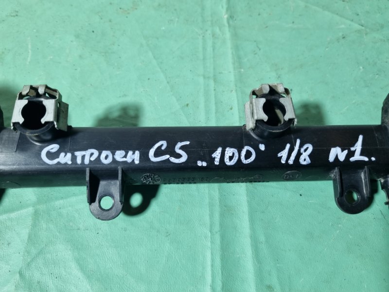 Рампа топливная Citroen C5 2002 хэтчбек