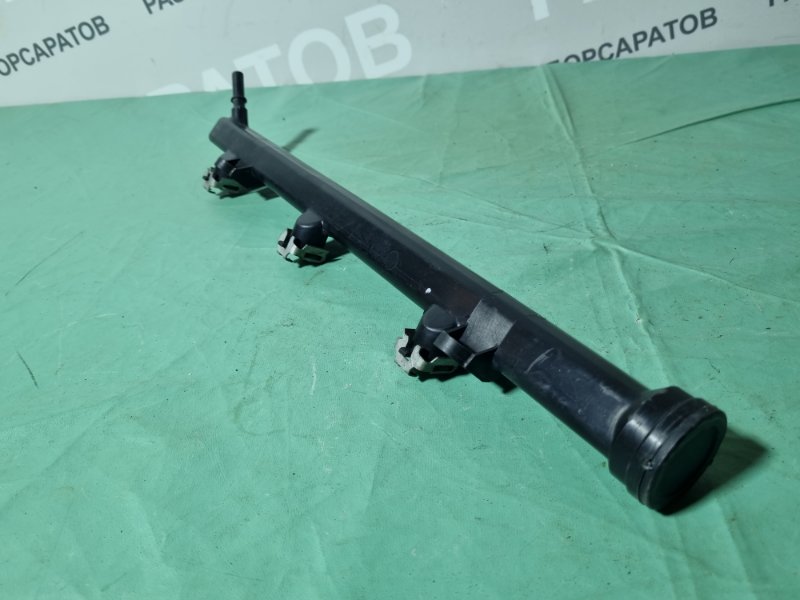 Рампа топливная Citroen C5 2002 хэтчбек