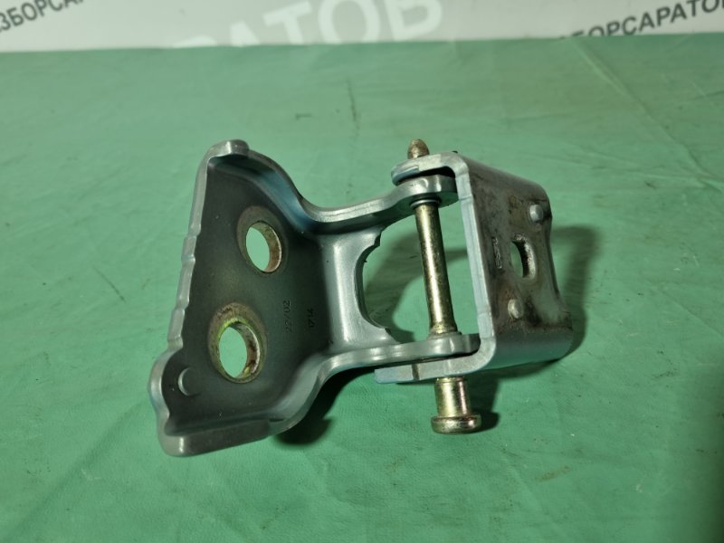 Петля двери нижняя Citroen C5 2002 хэтчбек