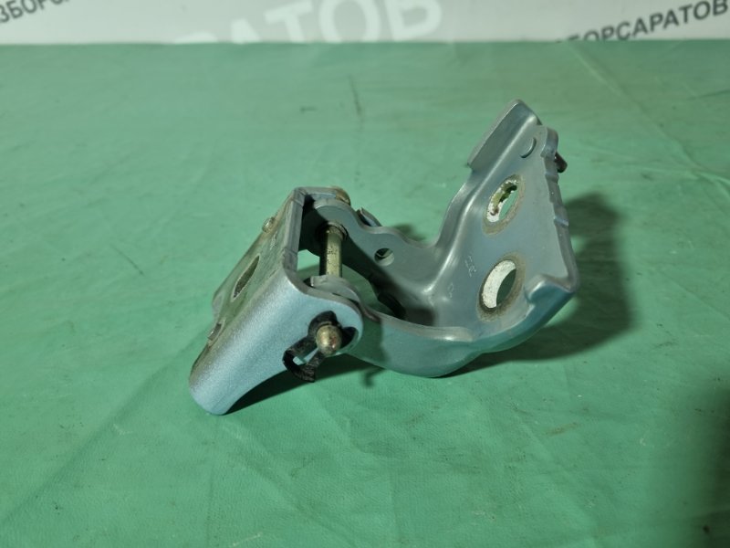 Петля двери нижняя Citroen C5 2002 хэтчбек
