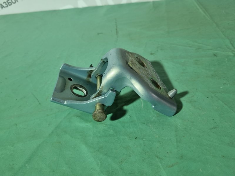Петля двери нижняя Citroen C5 2002 хэтчбек