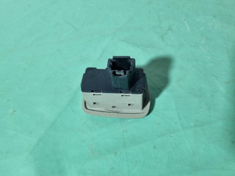 Кнопка стеклоподъемника Citroen C5 2002 хэтчбек