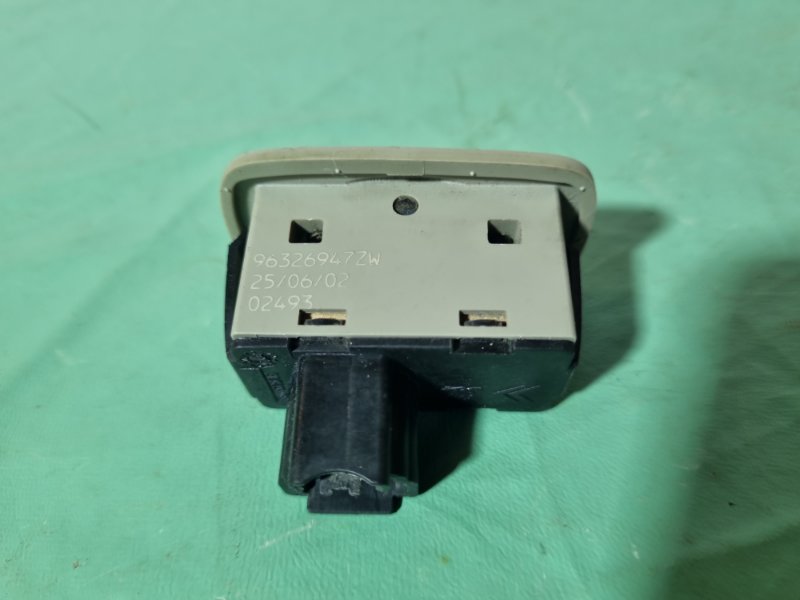Кнопка стеклоподъемника Citroen C5 2002 хэтчбек