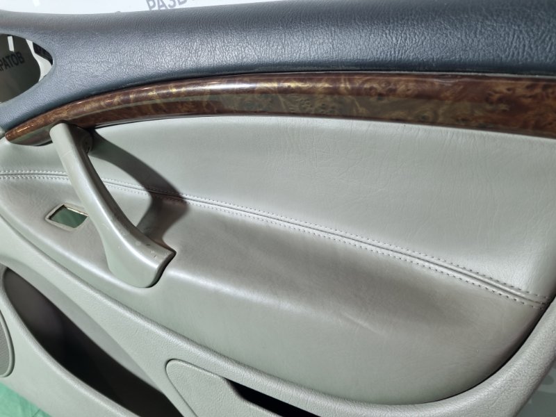 Обшивка двери Citroen C5 2002 хэтчбек