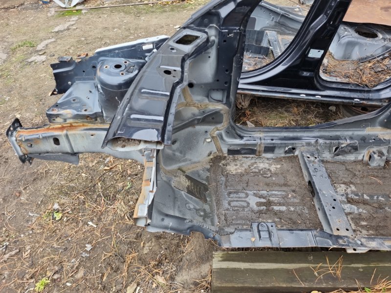 Четверть Ford Fiesta 2007 хэтчбек 5 дв.