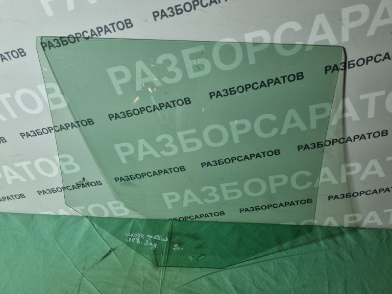 Стекло двери Skoda Fabia 2 2012