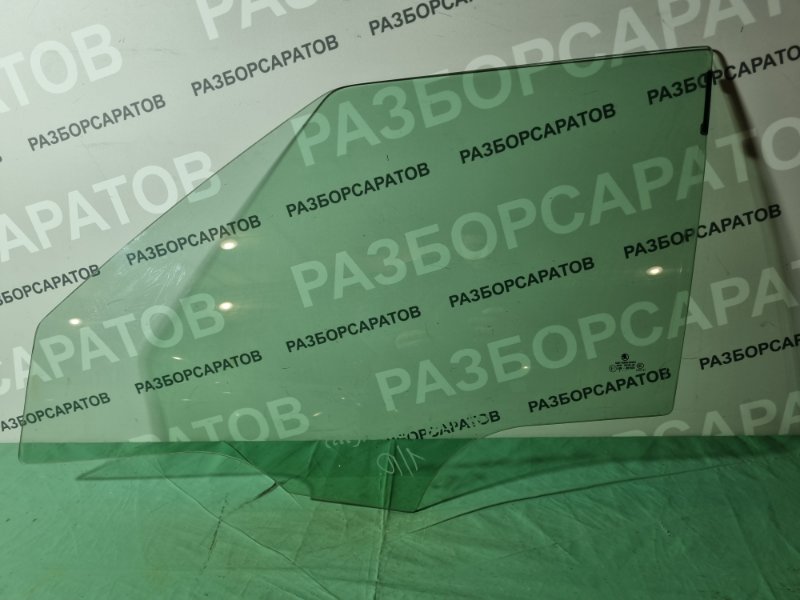 Стекло двери Skoda Fabia 2 2012