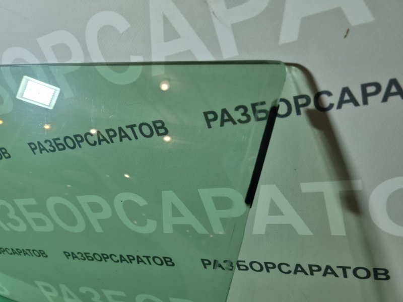 Стекло двери Skoda Fabia 2 2012