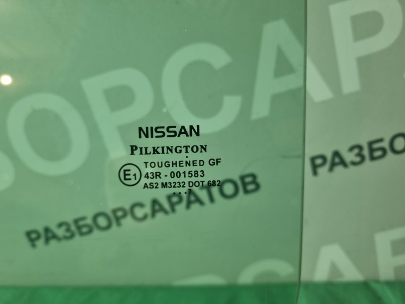 Стекло двери Nissan Note 2007 хэтчбек