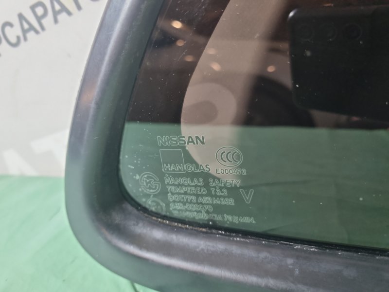 Стекло боковое (форточка) Nissan Almera Classik 2008 седан