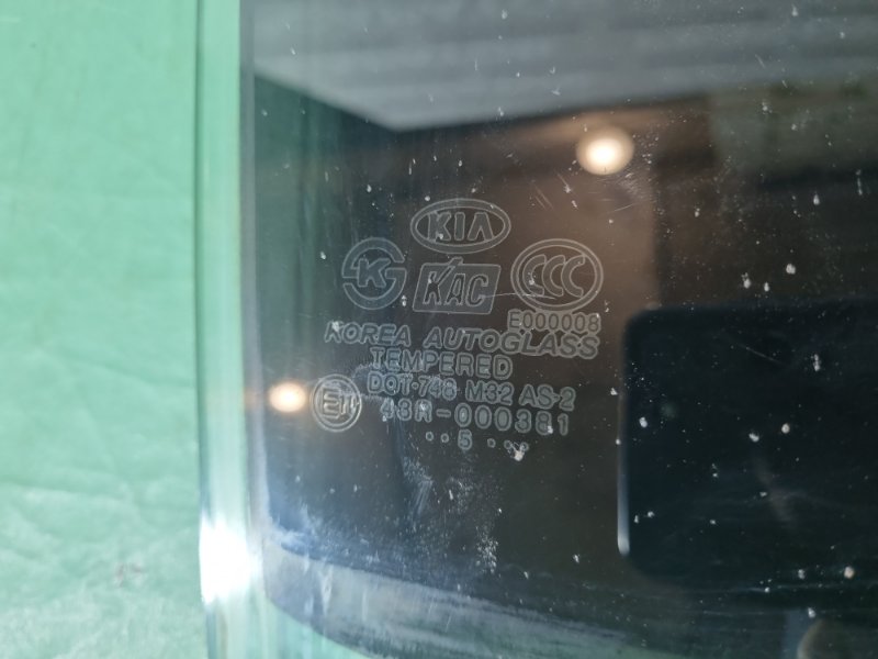 Стекло двери KIA RIO 2 2005 седан
