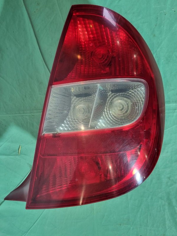 Фонарь Citroen C5 2002 хэтчбек