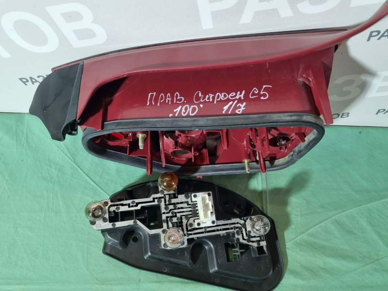 Фонарь Citroen C5 2002 хэтчбек