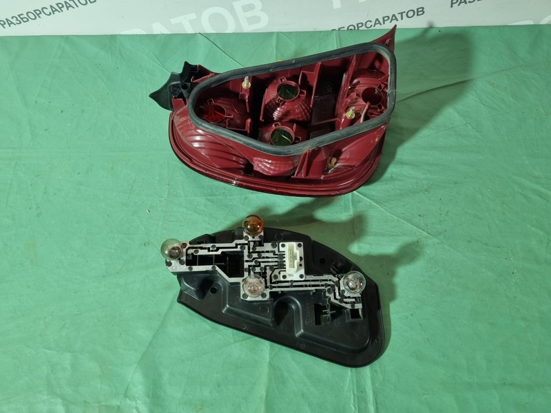 Фонарь Citroen C5 2002 хэтчбек
