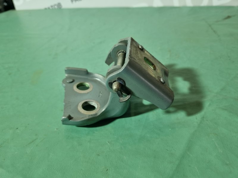 Петля двери Citroen C5 2002 хэтчбек