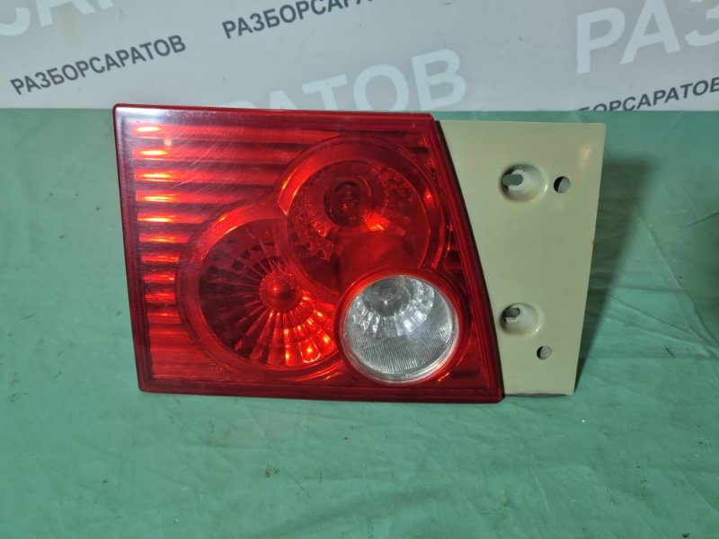 Фонарь в крышку багажника Chery Amulet 2007 седан