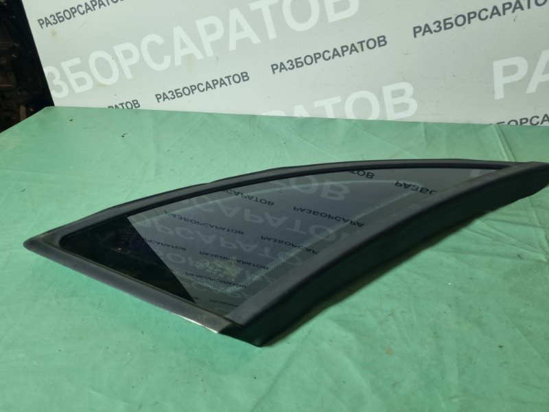 Стекло боковое глухое правое (форточка) Citroen C5 2002 хэтчбек