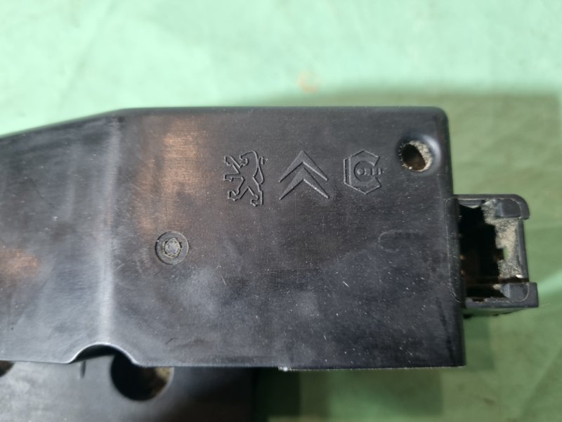 Замок крышки багажника Citroen C5 2002 хэтчбек