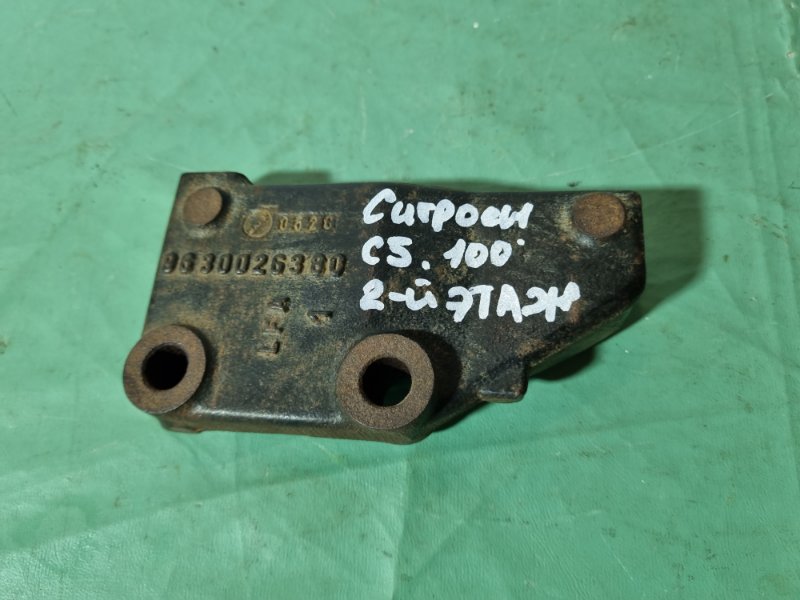 Кронштейн компрессора кондиционера Citroen C5 2002 хэтчбек