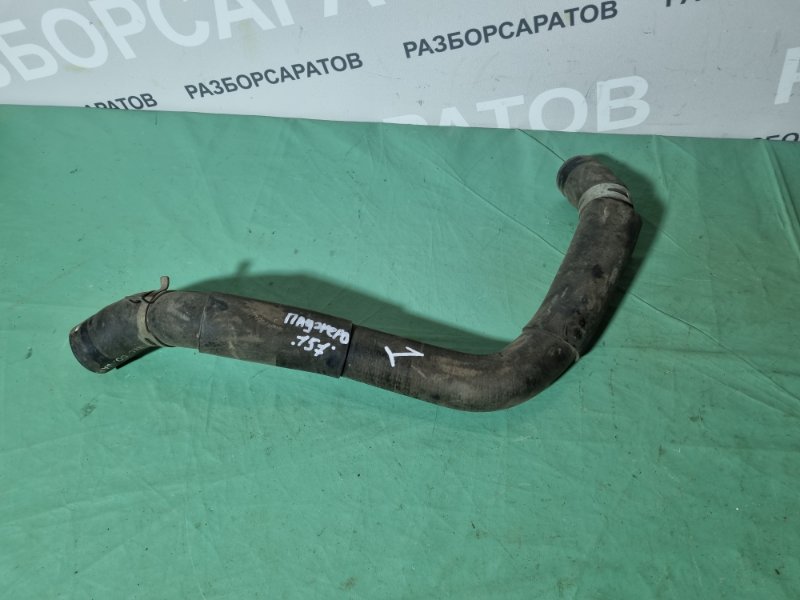 Патрубок Mitsubishi Pajero 3 2005