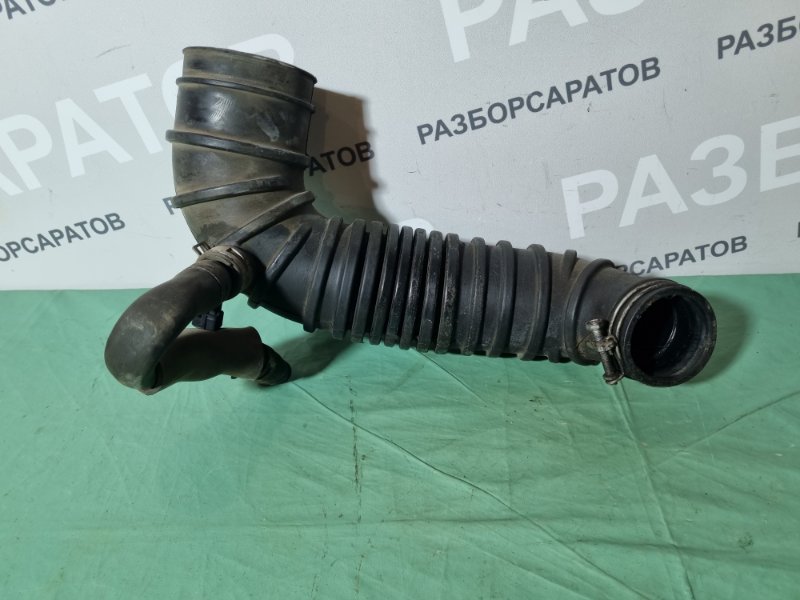 Патрубок воздушного фильтра Mitsubishi Pajero 3 2005