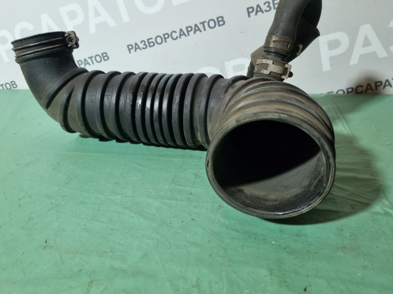Патрубок воздушного фильтра Mitsubishi Pajero 3 2005
