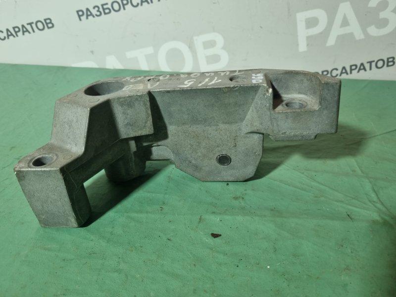 Кронштейн опоры двигателя Nissan Tiida C11 2013