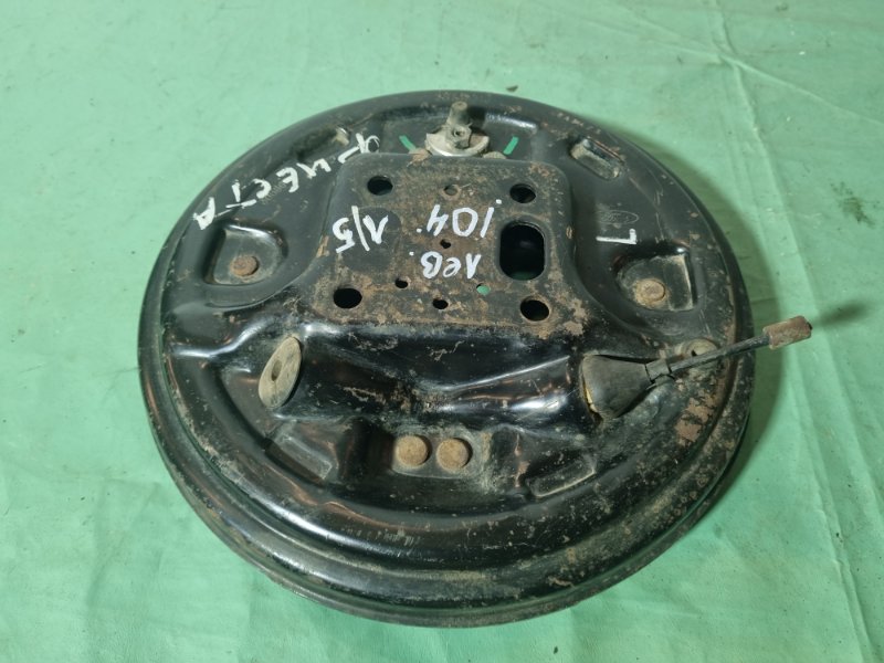 Щит опорный Ford Fiesta 2007 хэтчбек 5 дв.