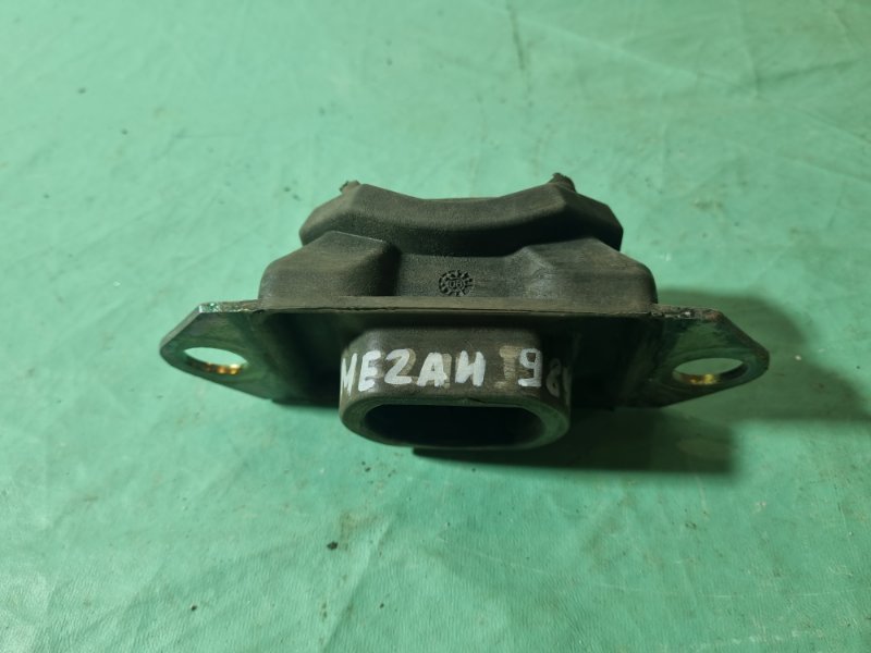 Опора КПП Renault Megane II 2008