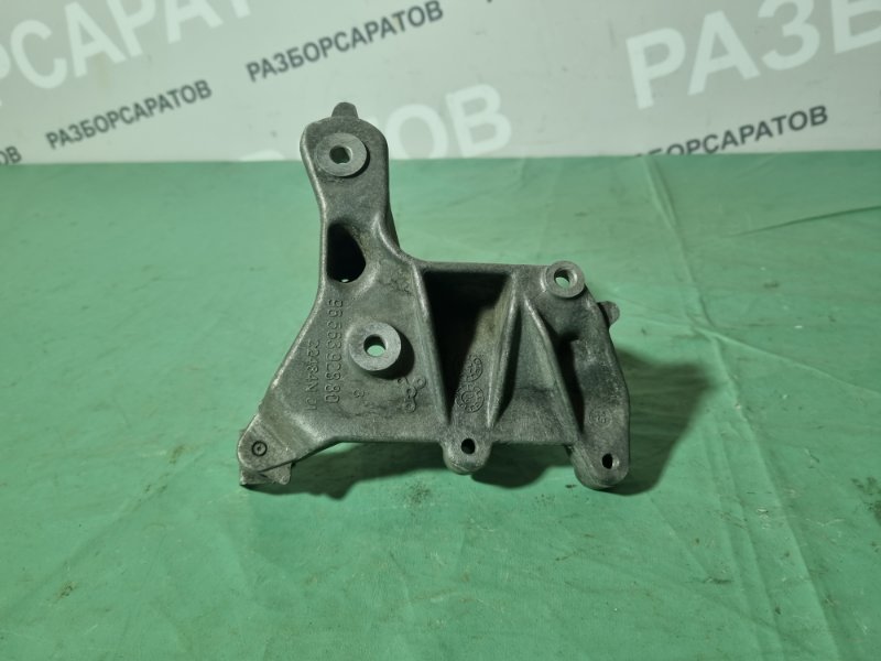 Кронштейн двигателя Ford Kuga 2008