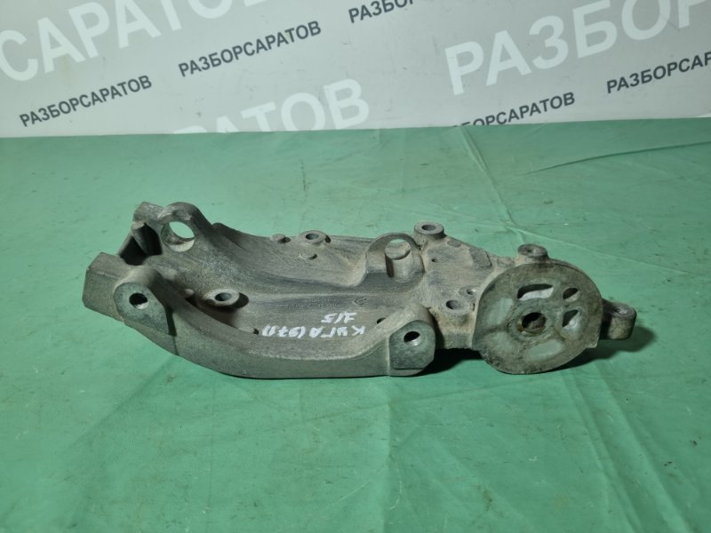 Кронштейн генератора Ford Kuga 2008