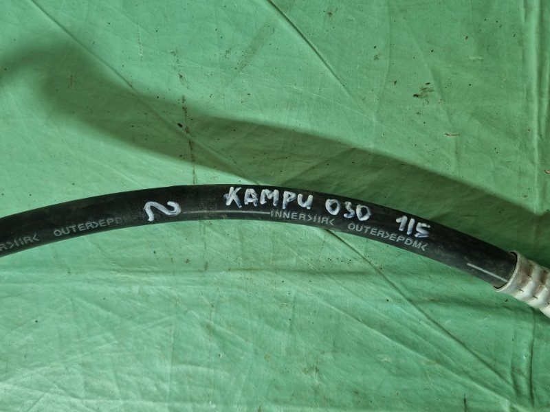 Трубка кондиционера Toyota Camry 2004 седан