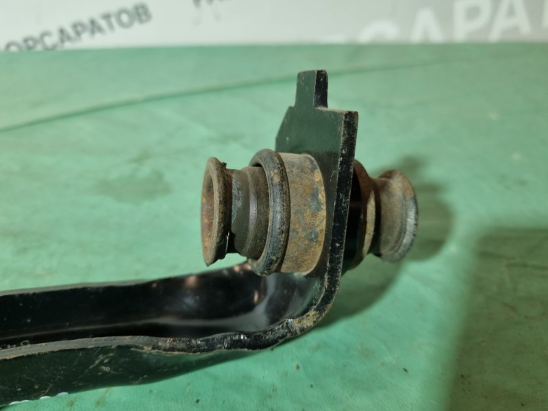 Рычаг подвески верхний Nissan Tiida C11 2013