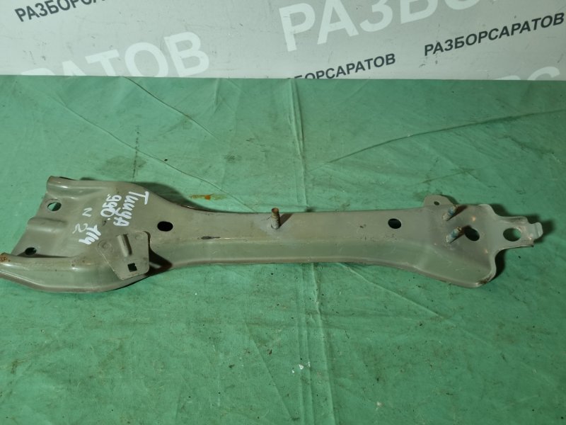 Кронштейн радиатора Nissan Tiida C11 2013