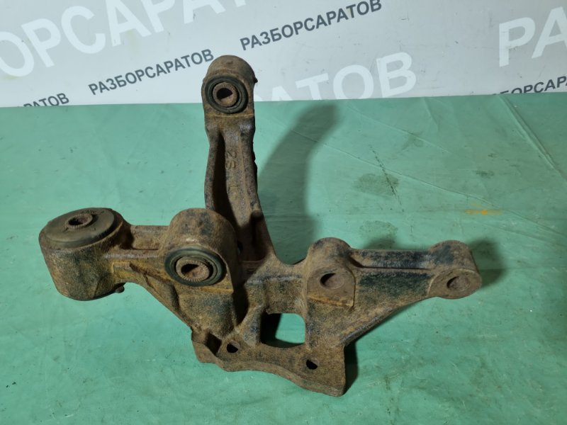 Кулак поворотный Toyota Camry 2004 седан