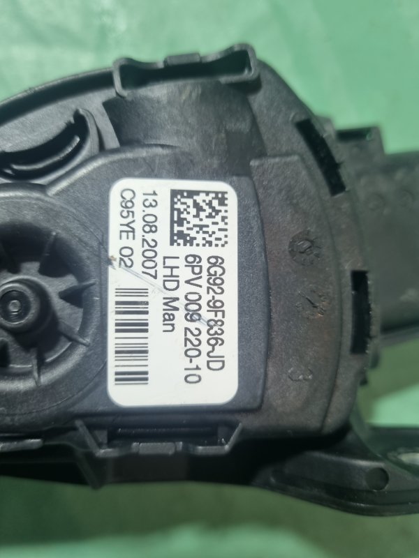 Педаль газа Ford Galaxy 2006