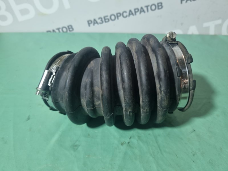 Патрубок воздушного фильтра Ford Galaxy 2006