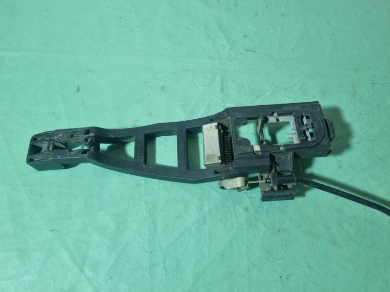 Кронштейн ручки двери наружной Ford Galaxy 2006