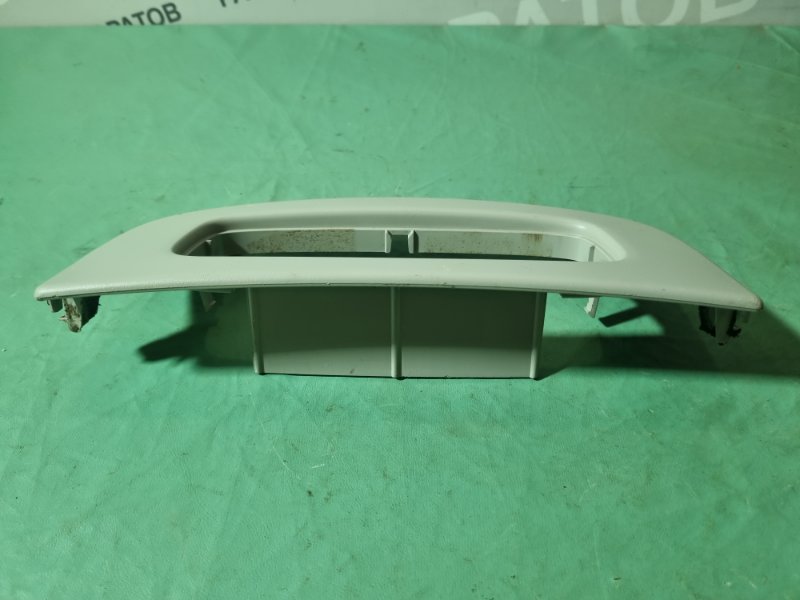 Накладка под фонарь Ford Galaxy 2006