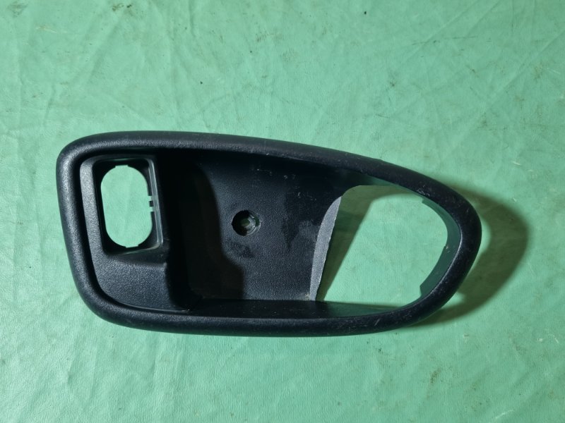 Накладка ручки внутренней Ford Galaxy 2006