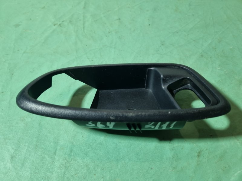 Накладка ручки внутренней Ford Galaxy 2006