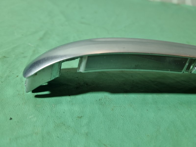 Накладка ручки внутренней Ford Galaxy 2006