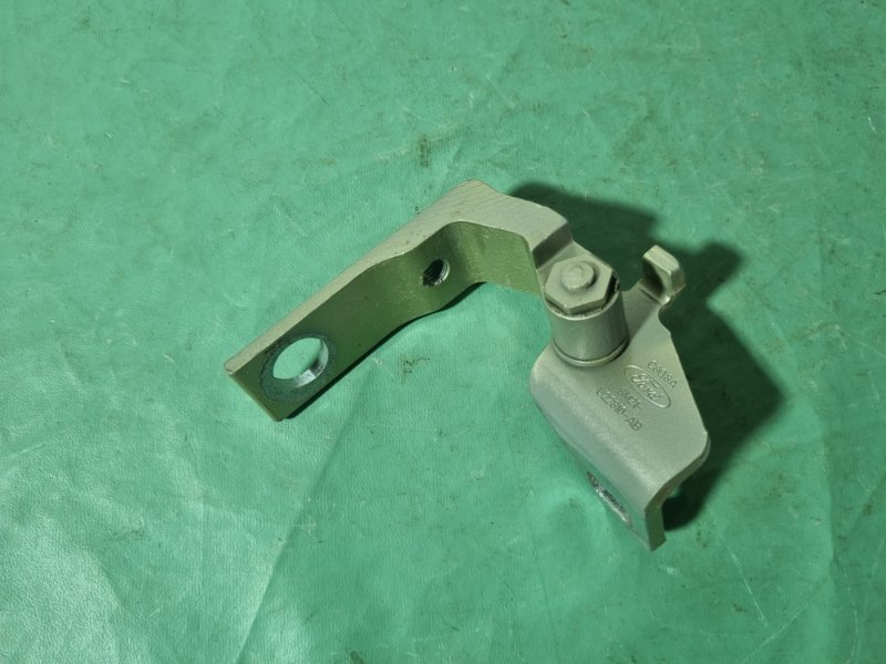 Петля двери нижняя Ford Galaxy 2006